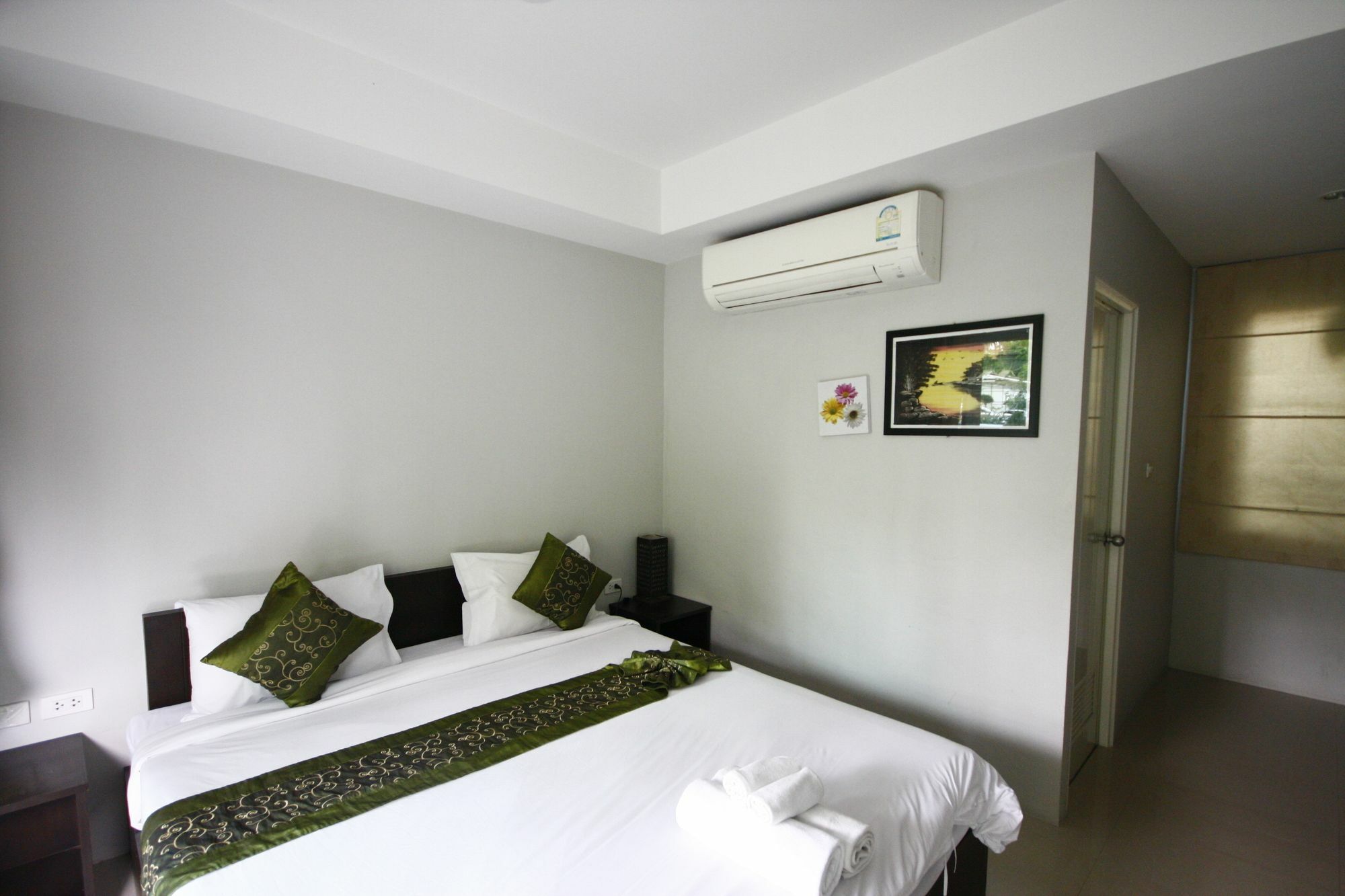 Naiyang Boutique Resort Nai Yang Beach Exteriör bild