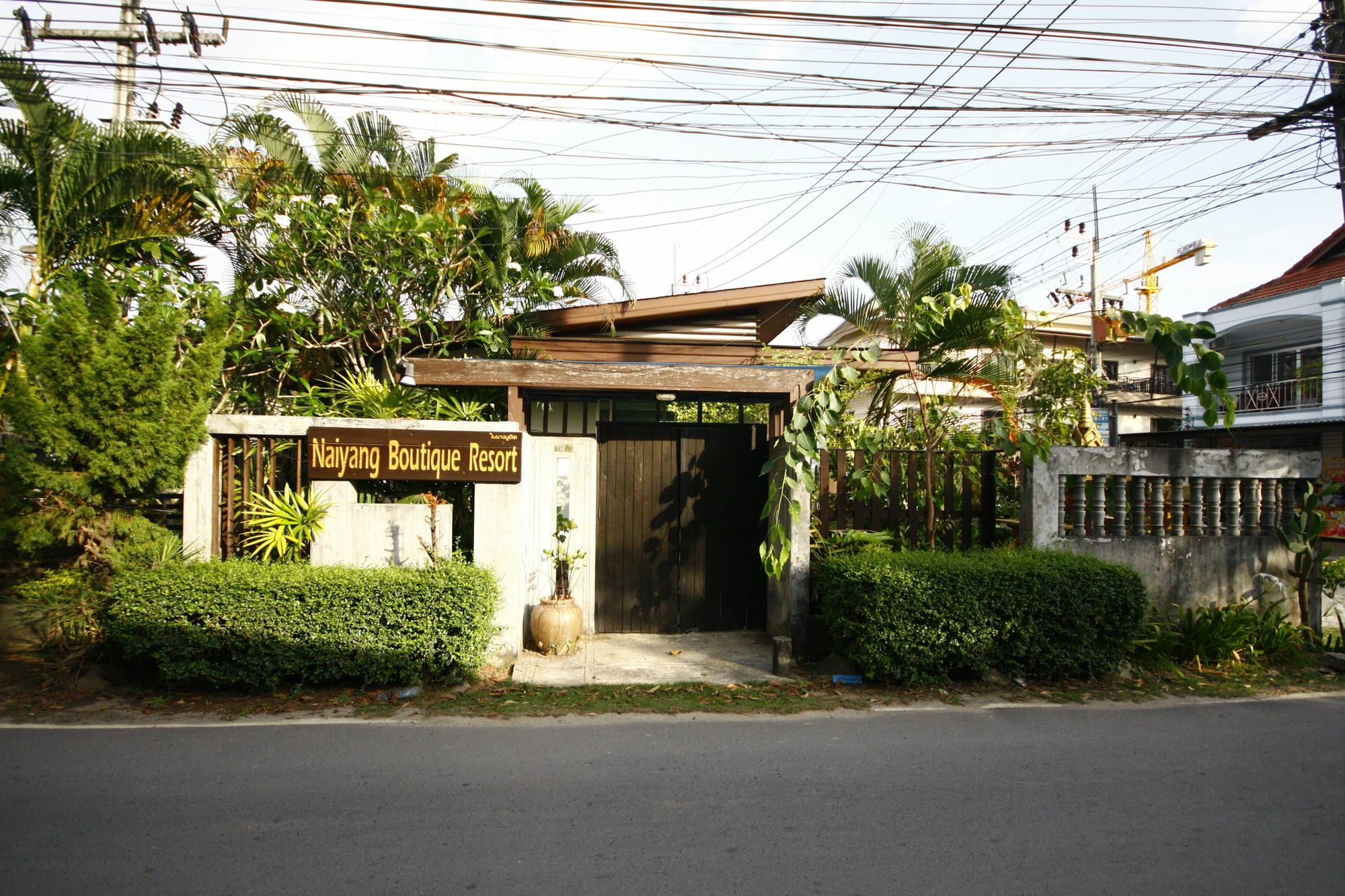 Naiyang Boutique Resort Nai Yang Beach Exteriör bild